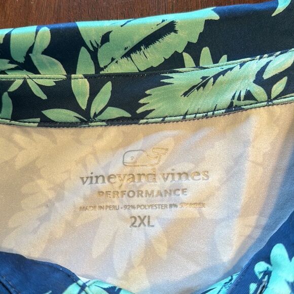 Vineyard vines performance polo 2XL (3900A) - Picture 6 of 7
